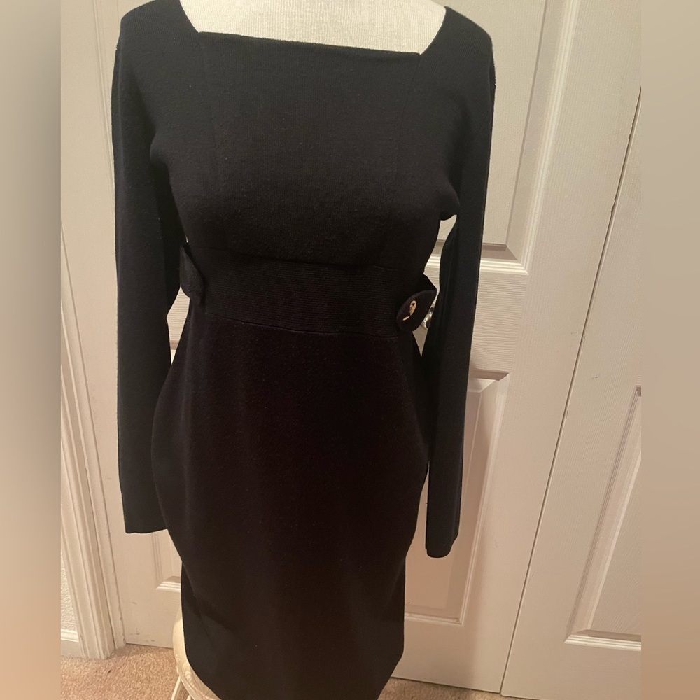 Preloved dress Tahari long sleeves knit size L color black
